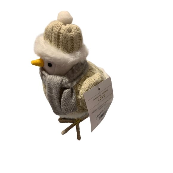 New Cove Wondershop Feathered Friends 2023 Bird In Sweater Hat Scarf Bird Figure - Picture 5 of 5